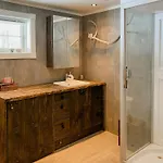 Log With Modern Solutions Feriehus Uvdal