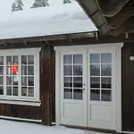 Feriehus Log With Modern Solutions